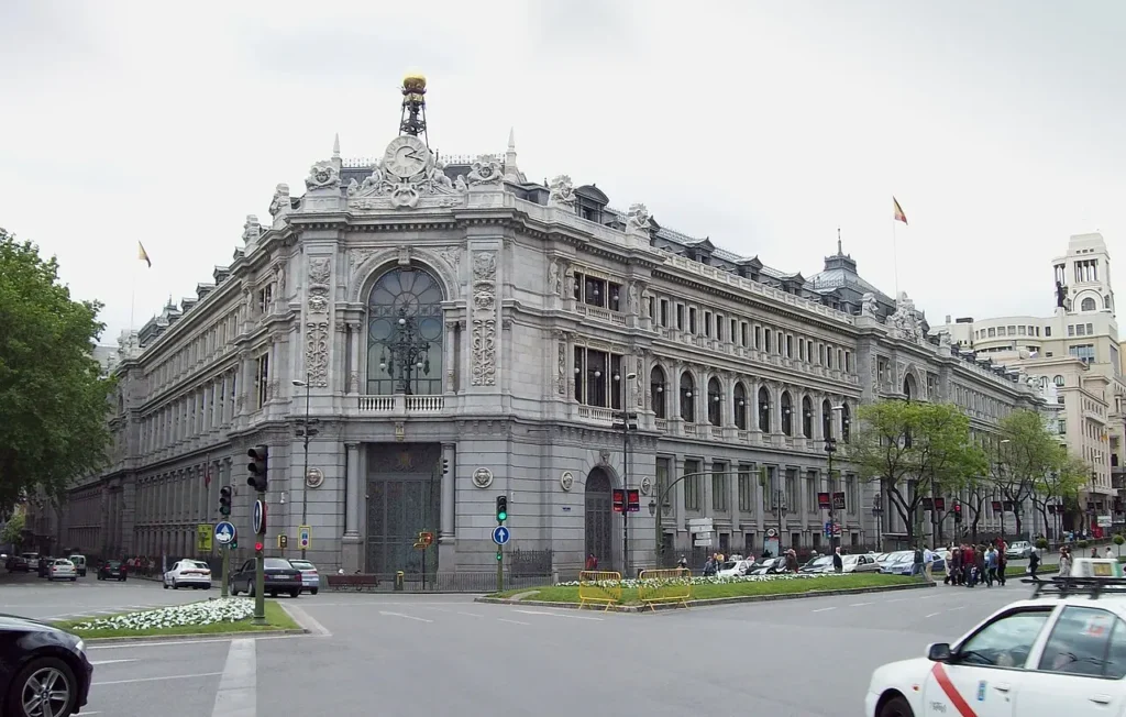 Façade de la Banque d'Espagne sur la Plaza de Cibeles à Madrid.